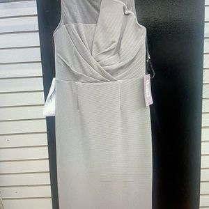 JS Collections Silver Stretch Crepe Dress Size 4 NWT retail Price $299.00